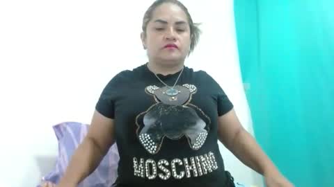 Snapshot of milena_hoot_ chatting on 11.30.25 MILENA online show from 11.30.25
