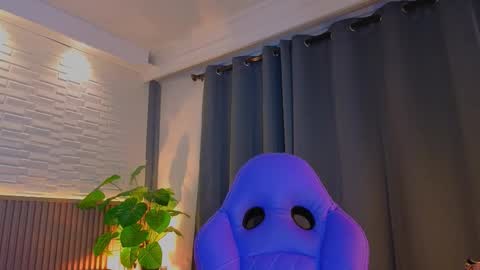 Snapshot of milena_lawson chatting on 09.25.25 milena_lawson online show from 09.25.25