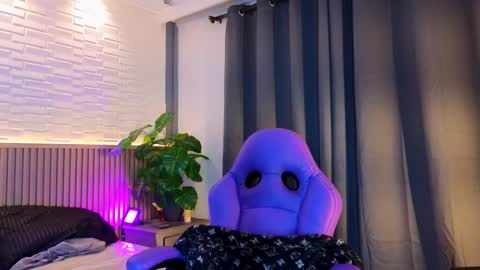 Snapshot of milena_lawson chatting on 11.01.25 milena_lawson online show from 11.01.25