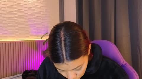 Snapshot of milena_lawson chatting on 11.20.25 milena_lawson online show from 11.20.25