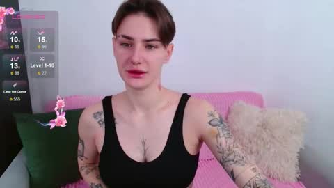 Snapshot of milenakeeks chatting on 03.30.26 milenakeeks online show from 03.30.26