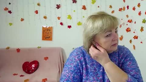 Snapshot of milenawedxy chatting on 11.14.25 Milena online show from 11.14.25