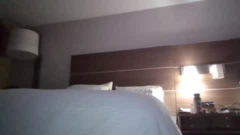 Snapshot of mileshhh chatting on 02.11.26 monstermash666 online show from 02.11.26