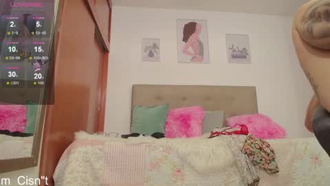 Snapshot of miley_baker chatting on 01.11.25 Miley online show from 01.11.25