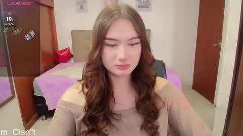 Snapshot of miley_baker chatting on 02.04.25 Miley online show from 02.04.25