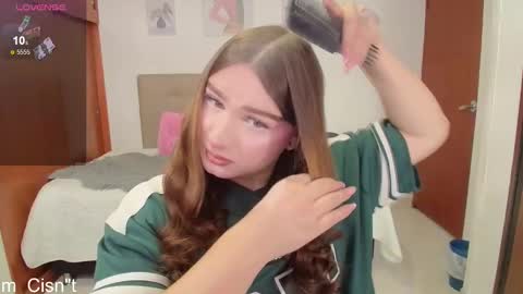 Snapshot of miley_baker chatting on 02.10.25 Miley online show from 02.10.25