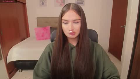 Snapshot of miley_baker chatting on 10.24.25 Miley online show from 10.24.25