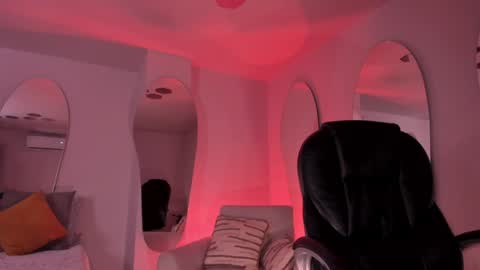 Snapshot of mileycruz_ chatting on 01.27.25 Miley Cruz IG miley model23 online show from 01.27.25