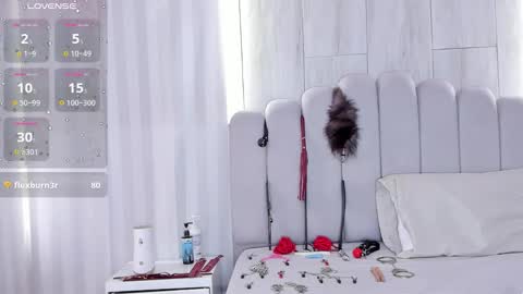 MILEY  online show from 11.06.25