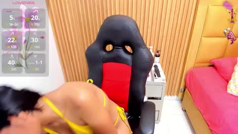 MILEY online show from 11.22.25