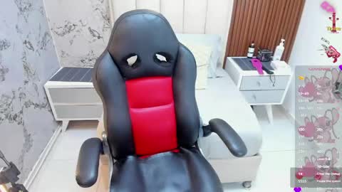 MILEY online show from 04.17.26