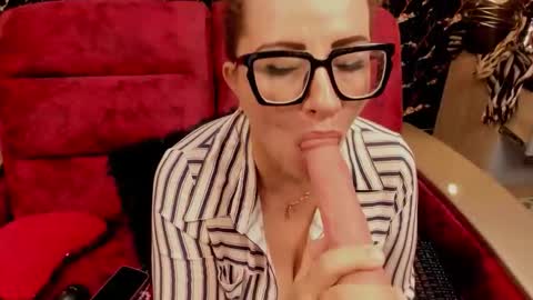 Lili  online show from 03.17.26