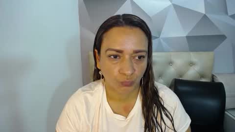 milf_hugeboobs online show from 11.14.25