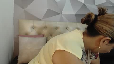 milf_hugeboobs online show from 02.11.26