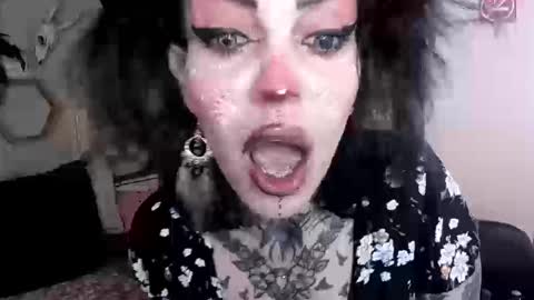 Snapshot of milf_onlyseduction chatting on 09.25.25 Isabella online show from 09.25.25