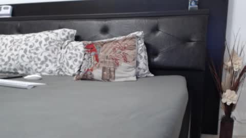 Snapshot of milfbiglips38 chatting on 02.13.25 milfa online show from 02.13.25