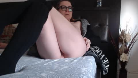 Snapshot of milfbiglips38 chatting on 02.25.25 milfa online show from 02.25.25