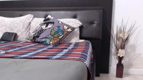 Snapshot of milfbiglips38 chatting on 10.06.25 milfa online show from 10.06.25