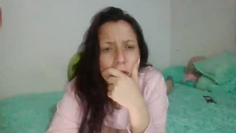 Snapshot of milfevha chatting on 03.01.25 milfevha online show from 03.01.25