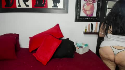 laura online show from 05.25.26