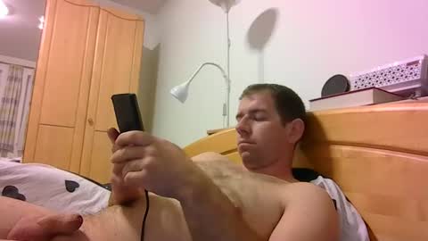 Snapshot of milfhunter195 chatting on 05.09.26 milfhunter195 online show from 05.09.26