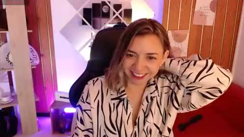 Snapshot of milfsecret69 chatting on 07.07.26 Sara online show from 07.07.26