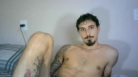 Snapshot of milkoffee chatting on 12.17.24 milkoffee online show from 12.17.24