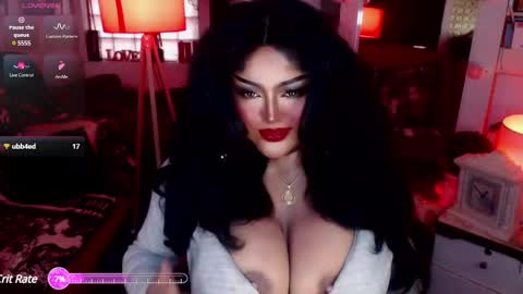 Snapshot of milkshakelavinia chatting on 12.19.24 milkshakelavinia online show from 12.19.24