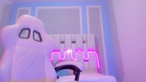 Michelle  online show from 02.11.26