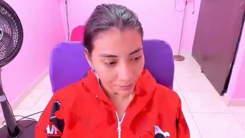 Snapshot of milky__boobs69 chatting on 12.31.24 vale online show from 12.31.24