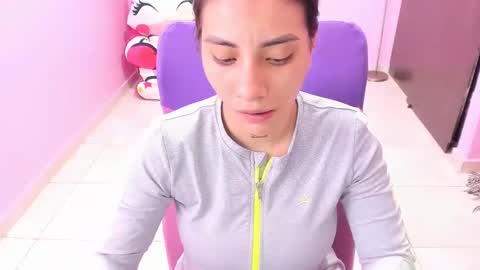 Snapshot of milky__boobs69 chatting on 01.11.25 vale online show from 01.11.25