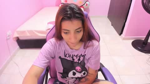 Snapshot of milky__boobs69 chatting on 11.15.25 vale online show from 11.15.25