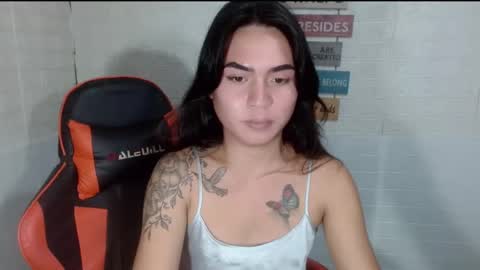 NEL 23 online show from 12.20.24