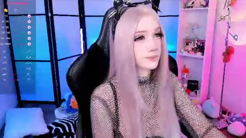 milky cute online show from 07.02.26