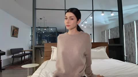 milla bella online show from 03.15.26