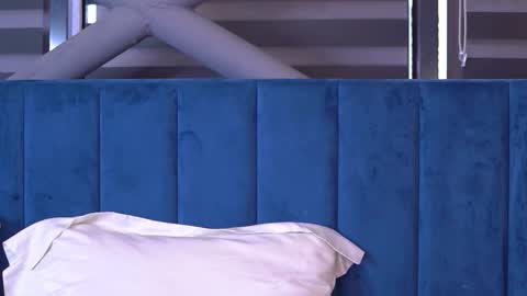 Milla online show from 10.06.25