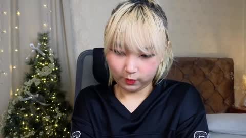 Snapshot of milla_waves chatting on 01.09.25 Milla or just Mi online show from 01.09.25