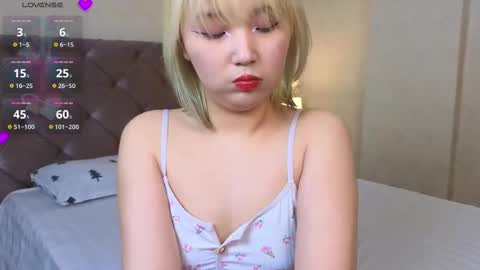 Snapshot of milla_waves chatting on 02.26.25 Milla or just Mi online show from 02.26.25