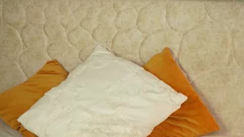 MillaBliss online show from 04.14.26