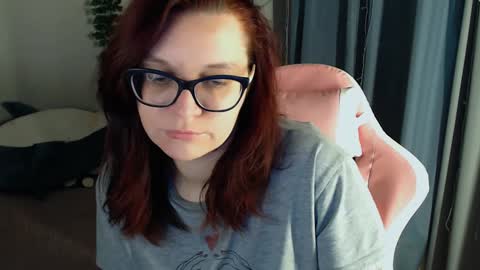 Snapshot of millapoolys chatting on 12.04.24 Milla online show from 12.04.24