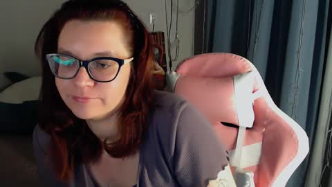 Snapshot of millapoolys chatting on 12.09.24 Milla online show from 12.09.24