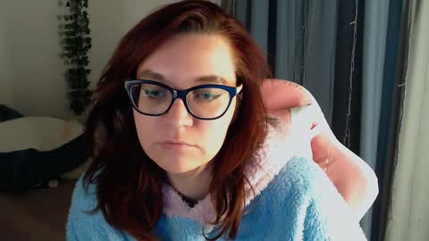 Snapshot of millapoolys chatting on 12.11.24 Milla online show from 12.11.24