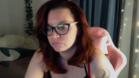 Snapshot of millapoolys chatting on 01.09.25 Milla online show from 01.09.25