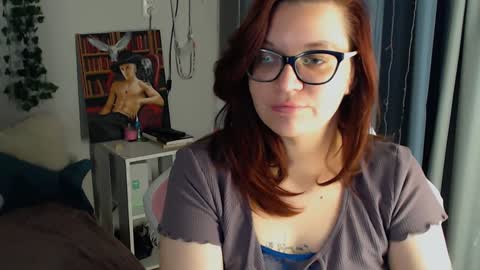 Snapshot of millapoolys chatting on 01.13.25 Milla online show from 01.13.25