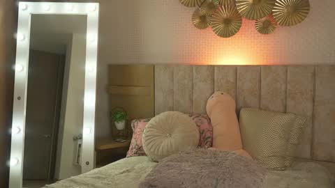 erika rf99 online show from 01.12.25