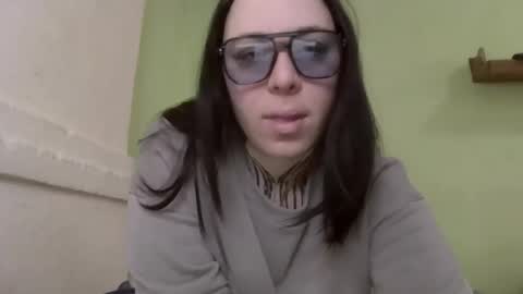 Snapshot of millasourety chatting on 02.04.26 MillaSourety online show from 02.04.26