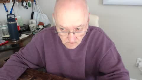 Snapshot of millenium0129 chatting on 10.31.25 millenium0129 online show from 10.31.25