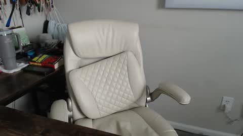 Snapshot of millenium0129 chatting on 02.24.26 millenium0129 online show from 02.24.26