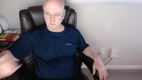 Snapshot of millenium0129 chatting on 04.26.26 millenium0129 online show from 04.26.26