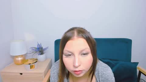 Snapshot of millycute chatting on 06.01.26 millycute online show from 06.01.26